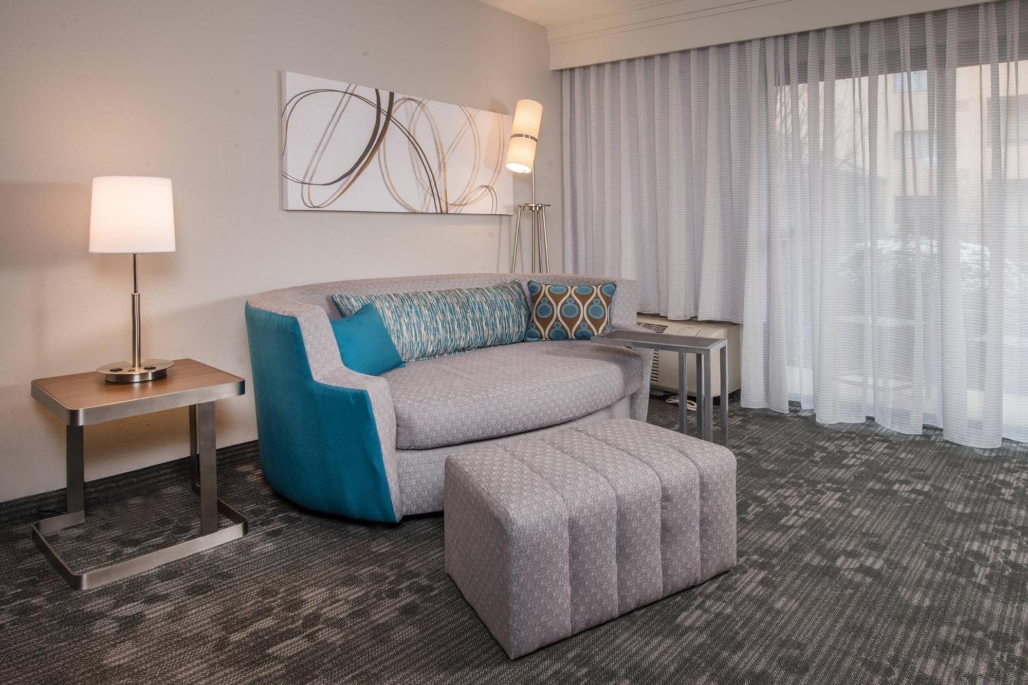 מלון Courtyard By Marriott Fairfax Fair Oaks מראה חיצוני תמונה