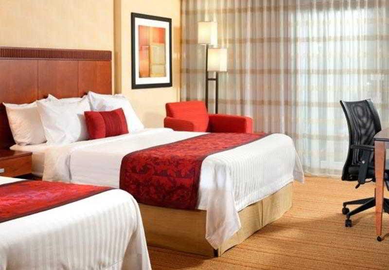 מלון Courtyard By Marriott Fairfax Fair Oaks חדר תמונה